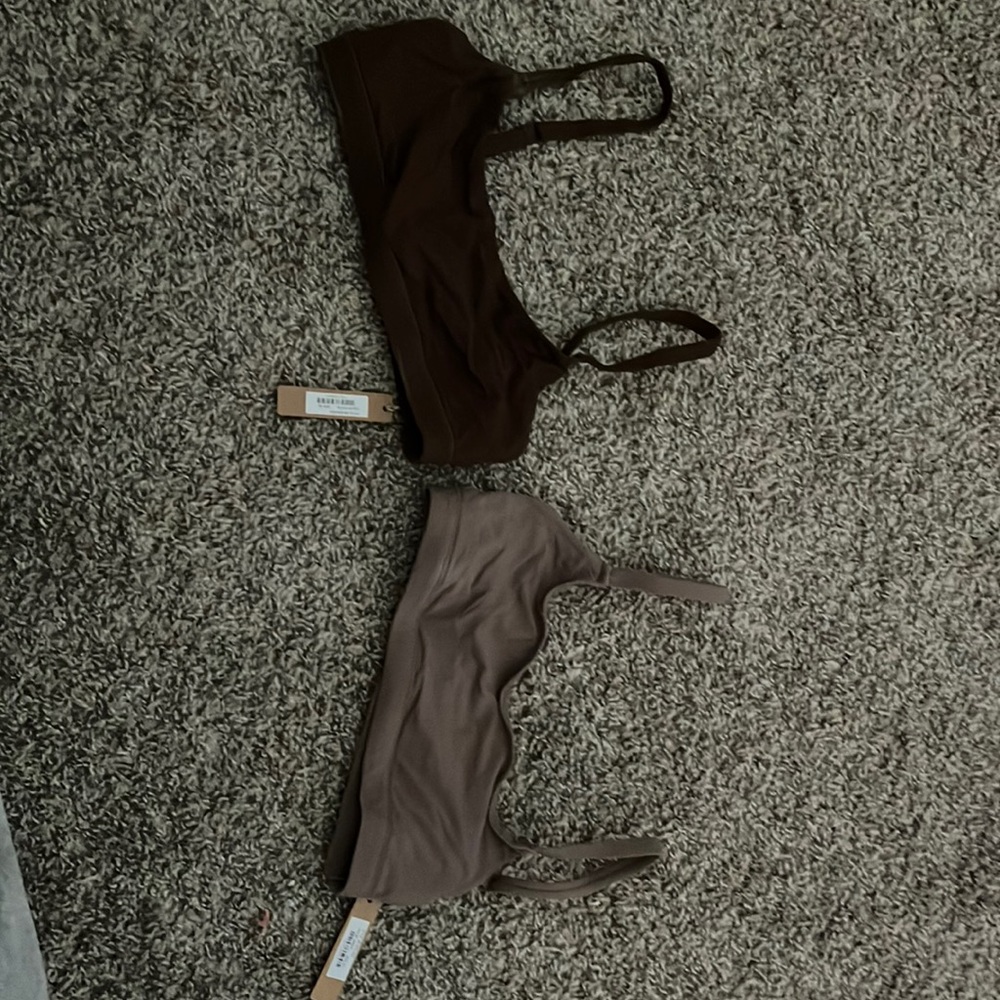 skims xs bras